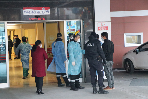 Incendiu la secția de Terapie Intensivă Covid-19 a unui spital din Turcia. Opt persoane au murit. GALERIE FOTO - Imaginea 6