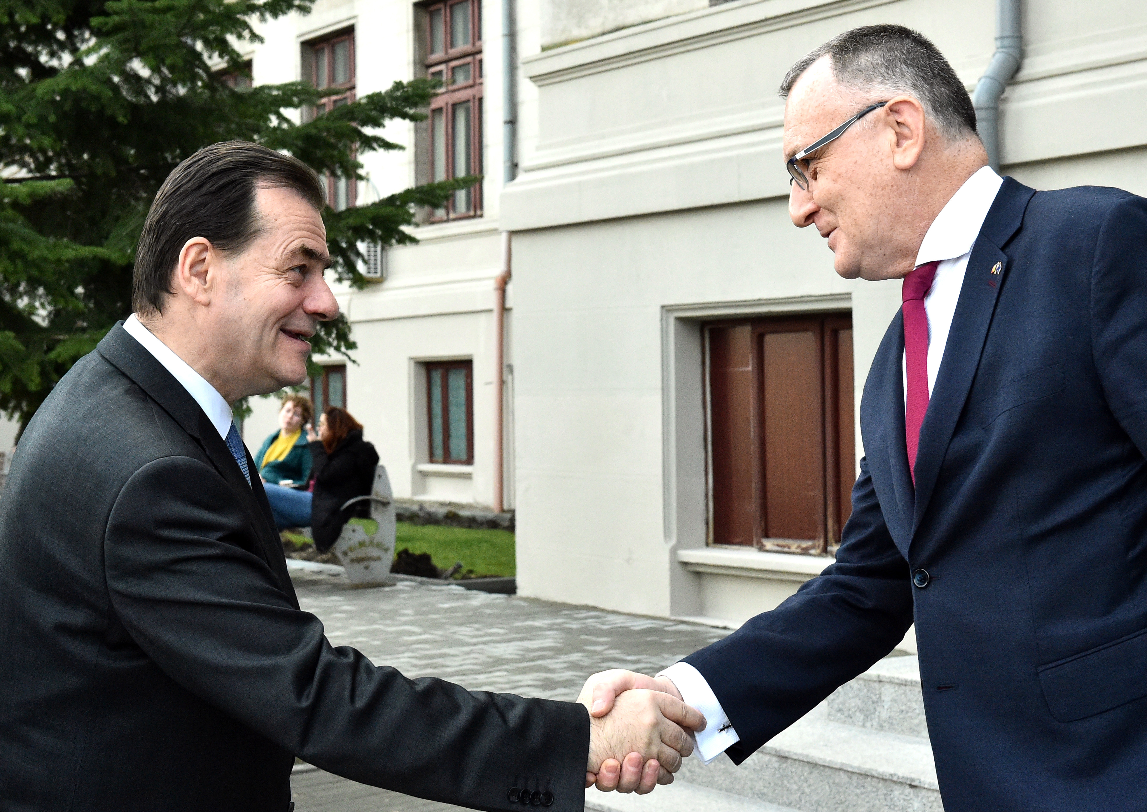 Cum explică șeful PNL numirea lui Sorin Cîmpeanu, fost aliat al lui Ponta, în Guvernul Cîțu