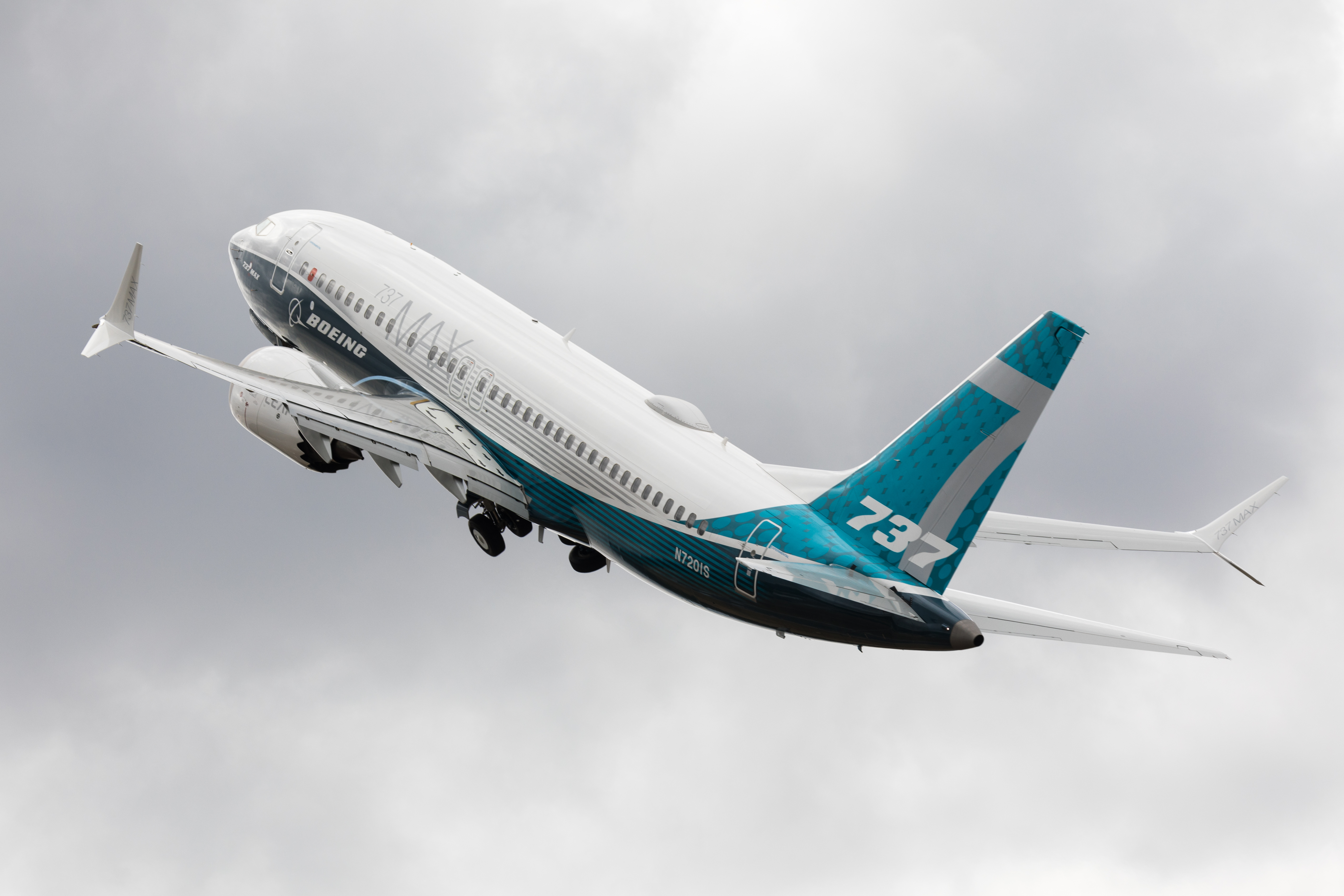 American Airlines efectuează primul zbor comercial în SUA al unui Boeing 737MAX, după o pauză de 20 de luni