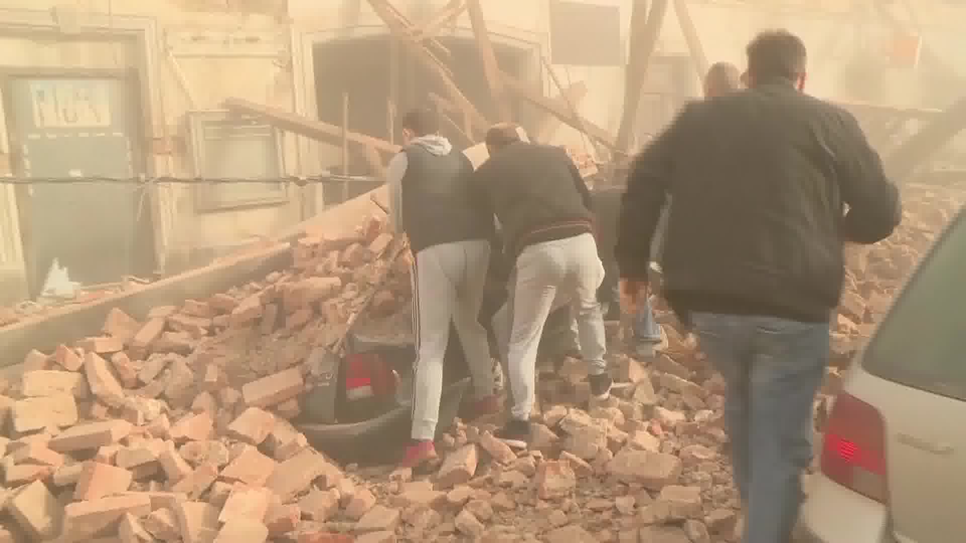Cutremur puternic în Croația, cu magnitudinea 6,4. Cinci persoane au murit, printre care și o fetiță de 12 ani - Imaginea 10