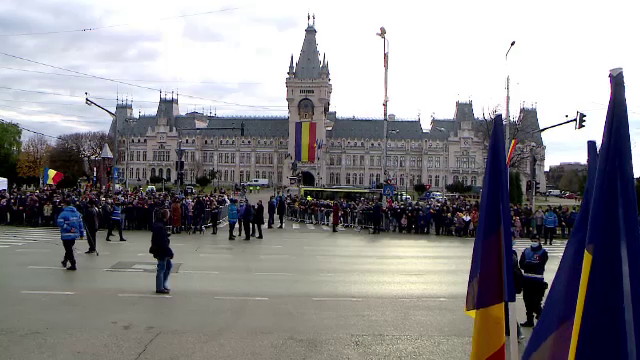 Ziua Națională, sărbătorită cu ceremonii și parade militare în toată țara: ”Suntem mândri că suntem români”
