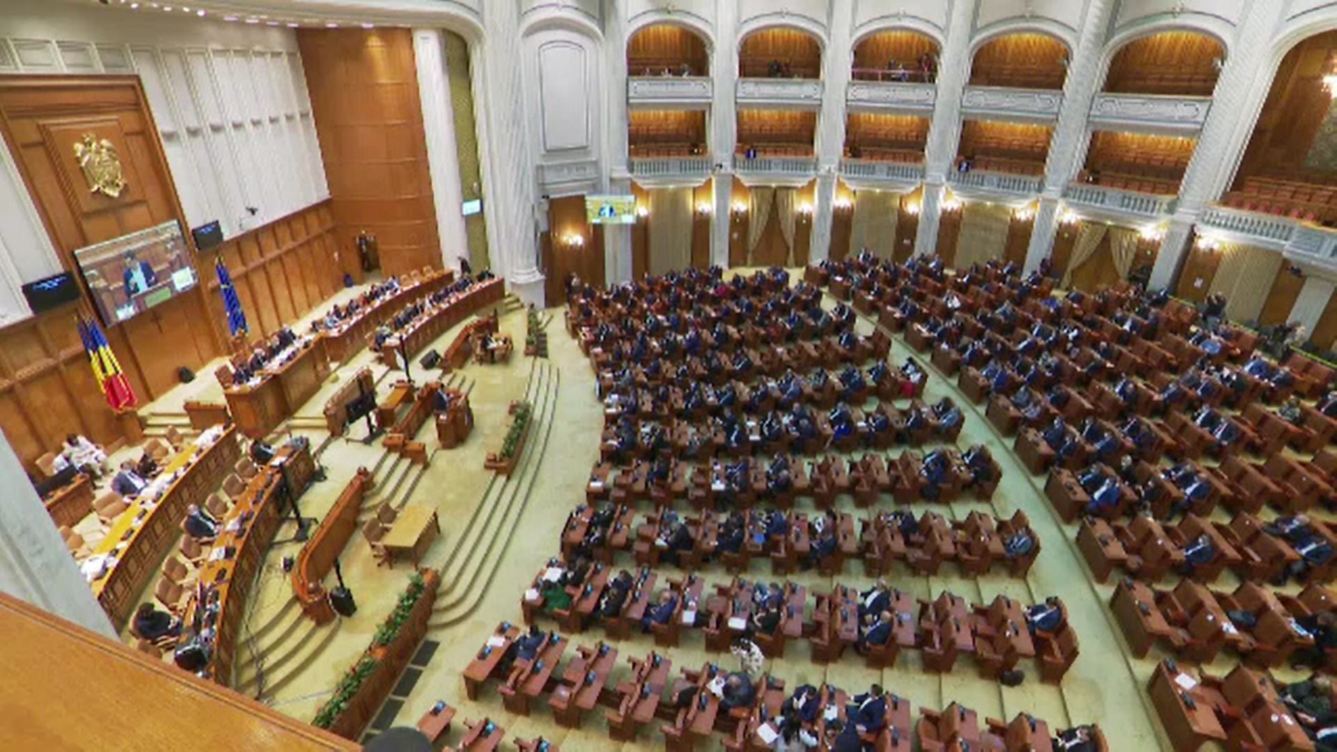 Parlamentarii au luat pauză o săptămână în timp ce proiectele de lege așteaptă în Legislativ