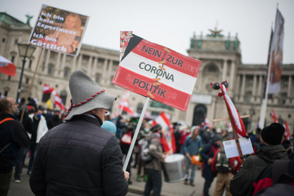 Austria, proiect de lege pentru vaccinarea obligatorie. Ce amenzi riscă cetățenii care refuză să se imunizeze
