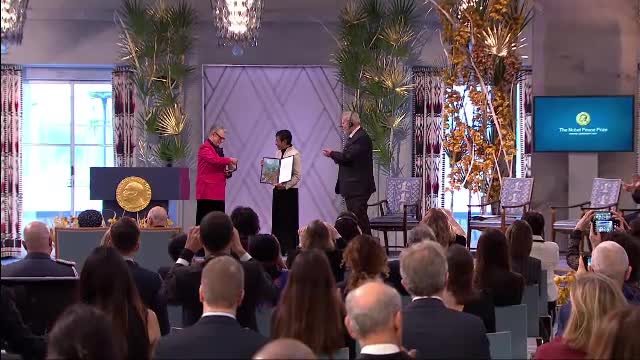Doi jurnaliști au primit Premiul Nobel pentru Pace, pentru 