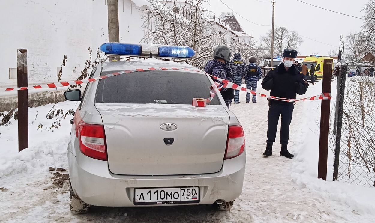 VIDEO. Un adolescent s-a aruncat în aer cu o bombă, la intrarea într-o școală ortodoxă din Rusia