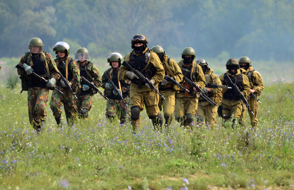 Reuters: Mercenari ruşi au fost desfăşuraţi în ultimele săptămâni în estul Ucrainei