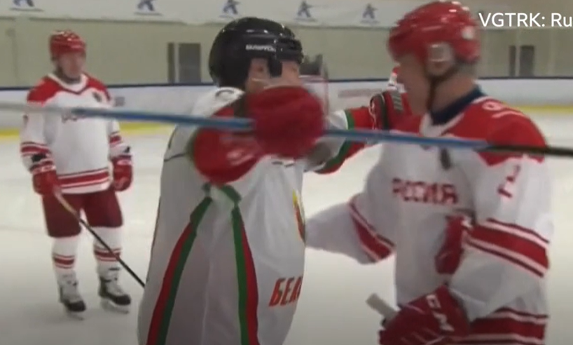 VIDEO Vladimir Putin a făcut echipă cu Lukașenko într-un meci de hochei, înainte de discuțiile cu Biden
