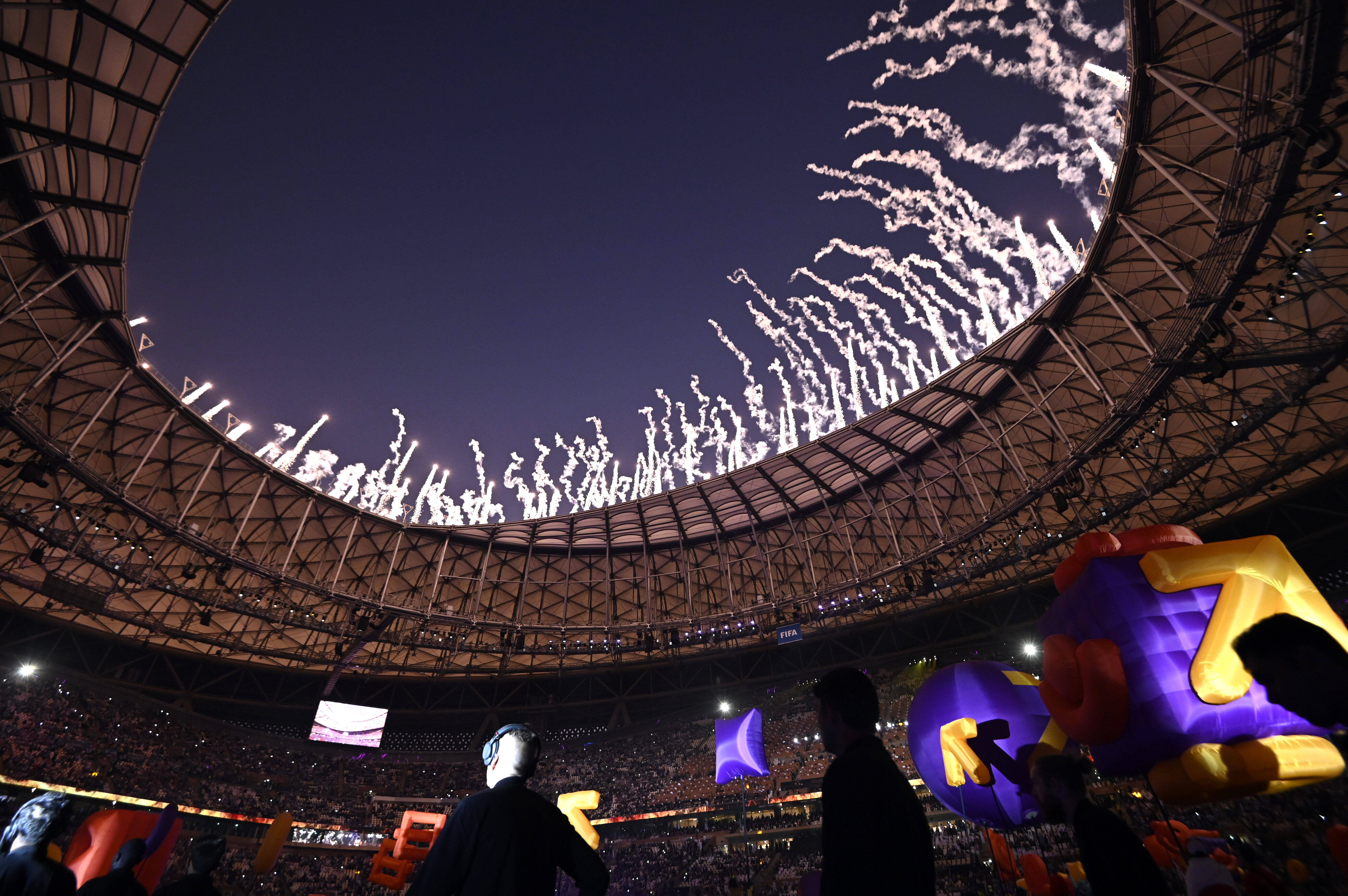 Show total la ceremonia de închidere a Cupei Mondiale de fotbal 2022. Atmosferă de vis pe arena Lusail. GALERIE FOTO - Imaginea 4