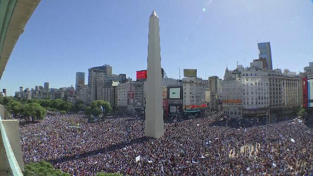 The events unfolded in celebration in Buenos Aires, where 5 million people took to the streets.  Soldiers, board the helicopters - Figure 27