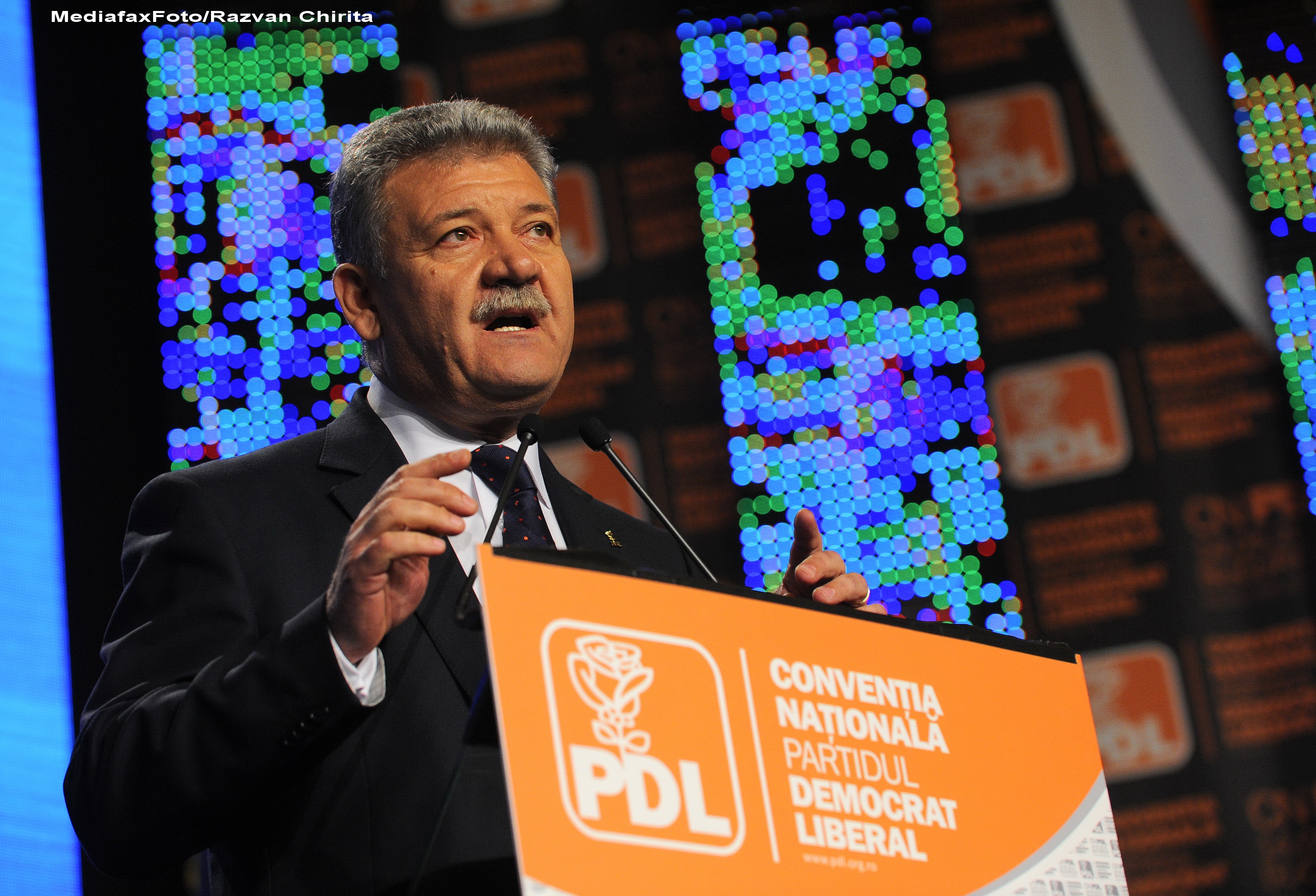 Primarul municipiului Alba Iulia este audiat la DNA intr-un dosar de coruptie