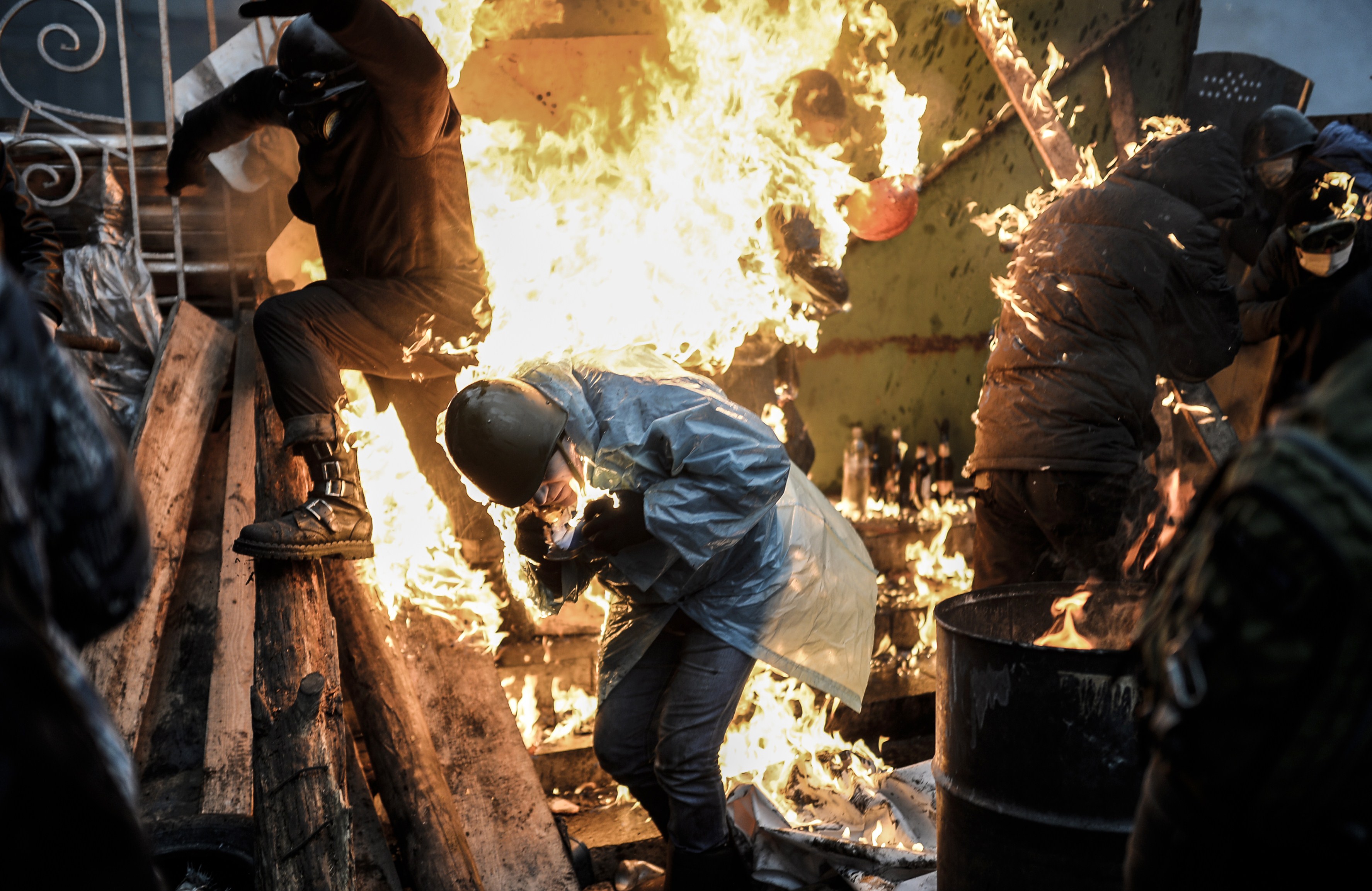 Euromaidan, revolutia care si-a luat numele de la un hashtag de pe internet. Momentele cheie ale celor 3 luni de revolte - Imaginea 10