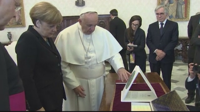 Papa Francisc a avut o intrevedere cu Angela Merkel. Care a fost subiectul principal al discutiilor