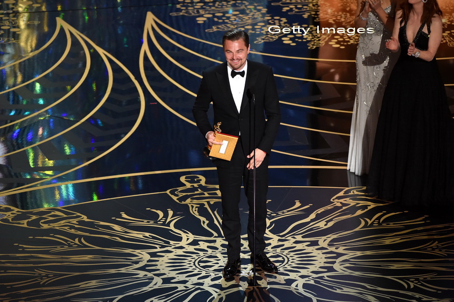 Oscar 2016. Fotografia cu Leonardo DiCaprio care a starnit numeoase glume si speculatii in randul fanilor. FOTO