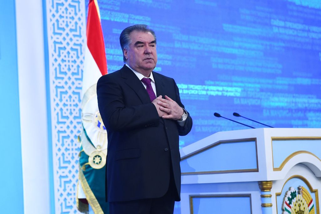 Președintele Tadjikistanului susține că țara sa a învins pandemia. „Nu mai există coronavirus”
