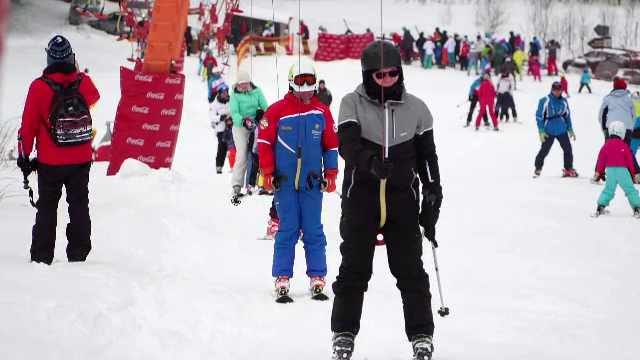 Noi posibile reguli pentru sezonul de schi din acest an. Pe pârtie, doar cu certificatul de vaccinare