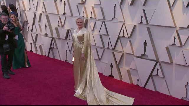 Oscar 2019. Glenn Close, pe covorul roșu cu o rochie cu trenă de 19 kilograme