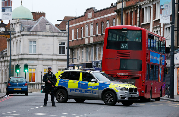 Incident terorist în Londra. Atacatorul ucis de poliție ar fi fost islamist