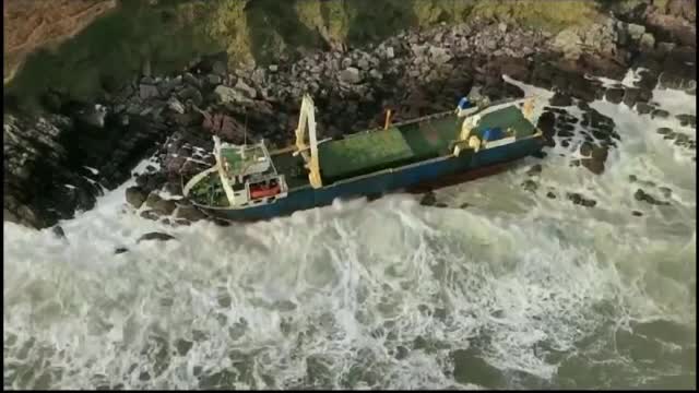 Un „vapor fantomă” a apărut în Irlanda după furtuna Dennis. Ce s-a întâmplat cu echipajul