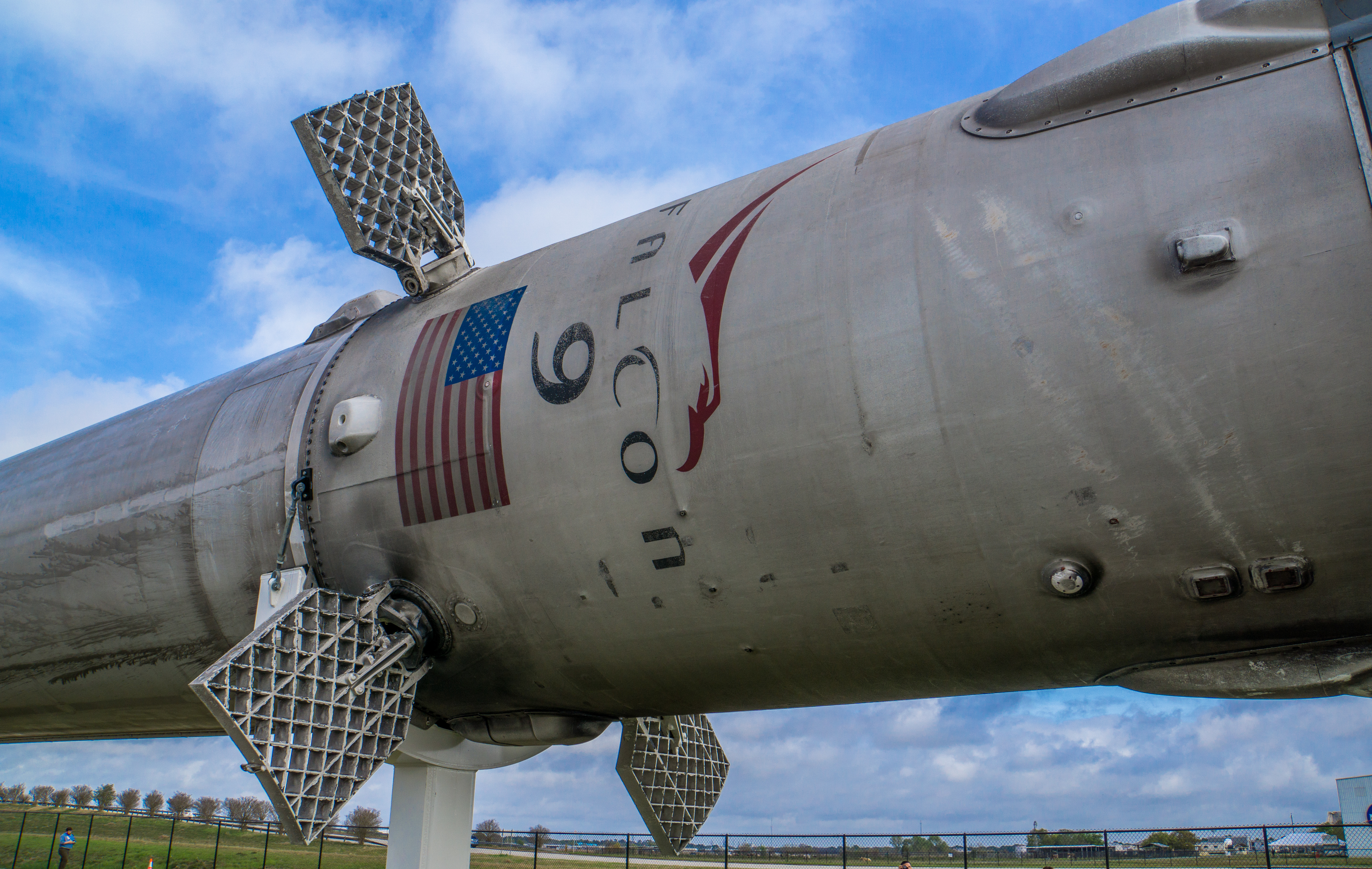 SpaceX va trimite primii turişti în spaţiu la finalul lui 2021. Omul de afaceri care a cumpărat toate locurile