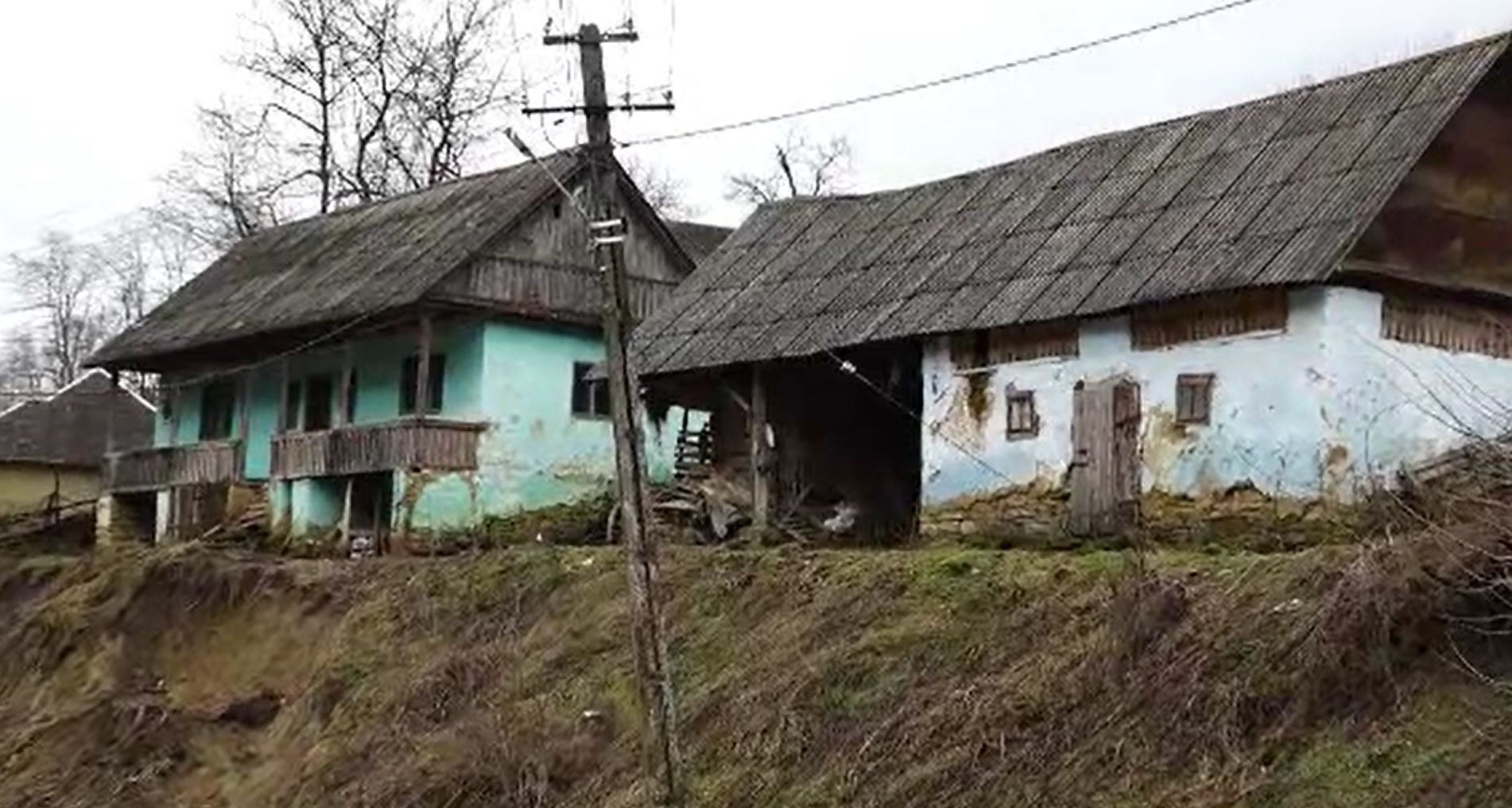 Mai multe localități din Bistrița-Năsăud, grav afectate de inundații. Oamenii se tem să mai intre în case