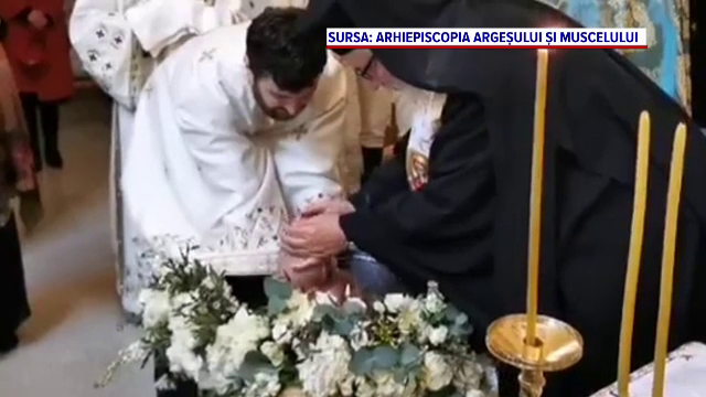 Petiţie pentru modificarea ritualului botezului, depusă la Patriarhie. Peste 60.000 de oameni au semnat-o
