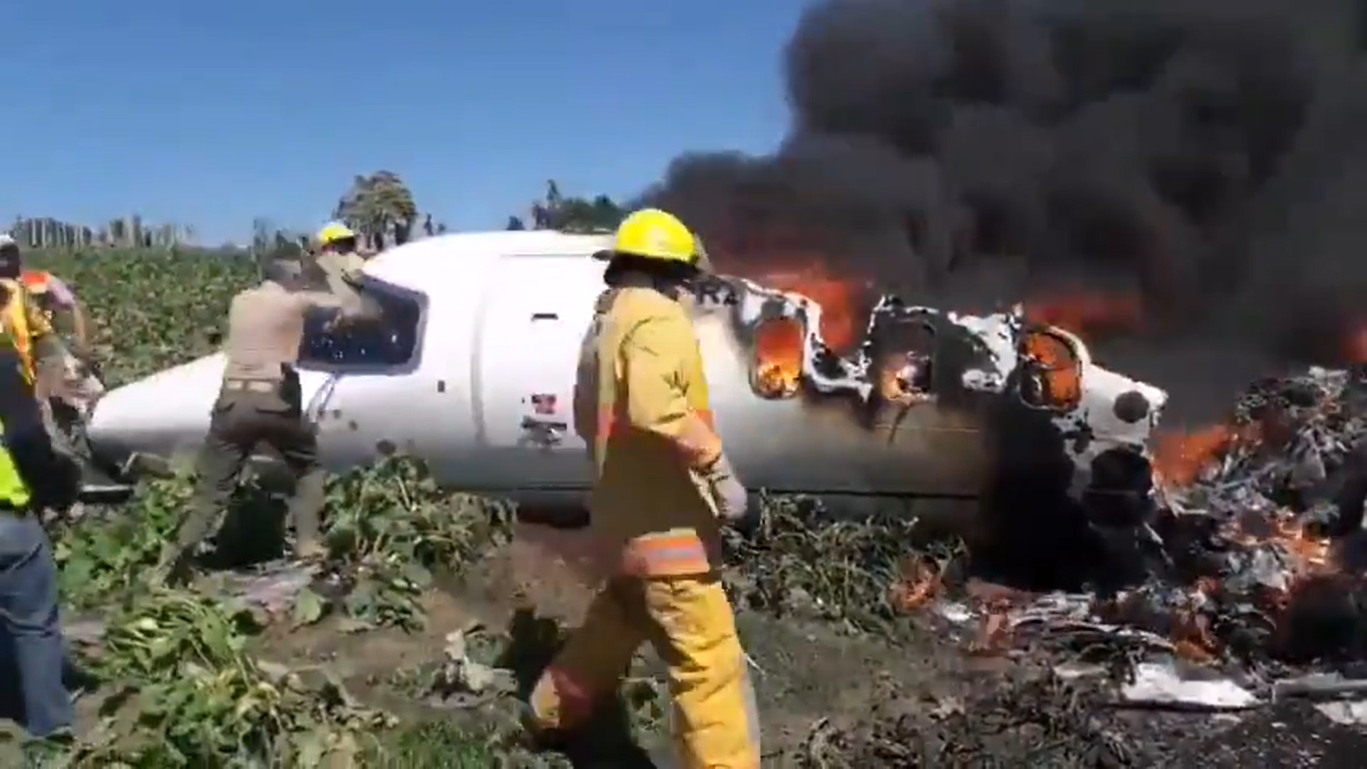 Şase morţi după ce un avion militar s-a prăbușit în timpul decolării în Mexic