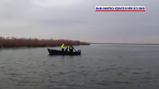 Trei polițiști de frontieră, prinși într-o barcă pe un lac unde accesul este interzis. Cum au scăpat doar cu o amendă
