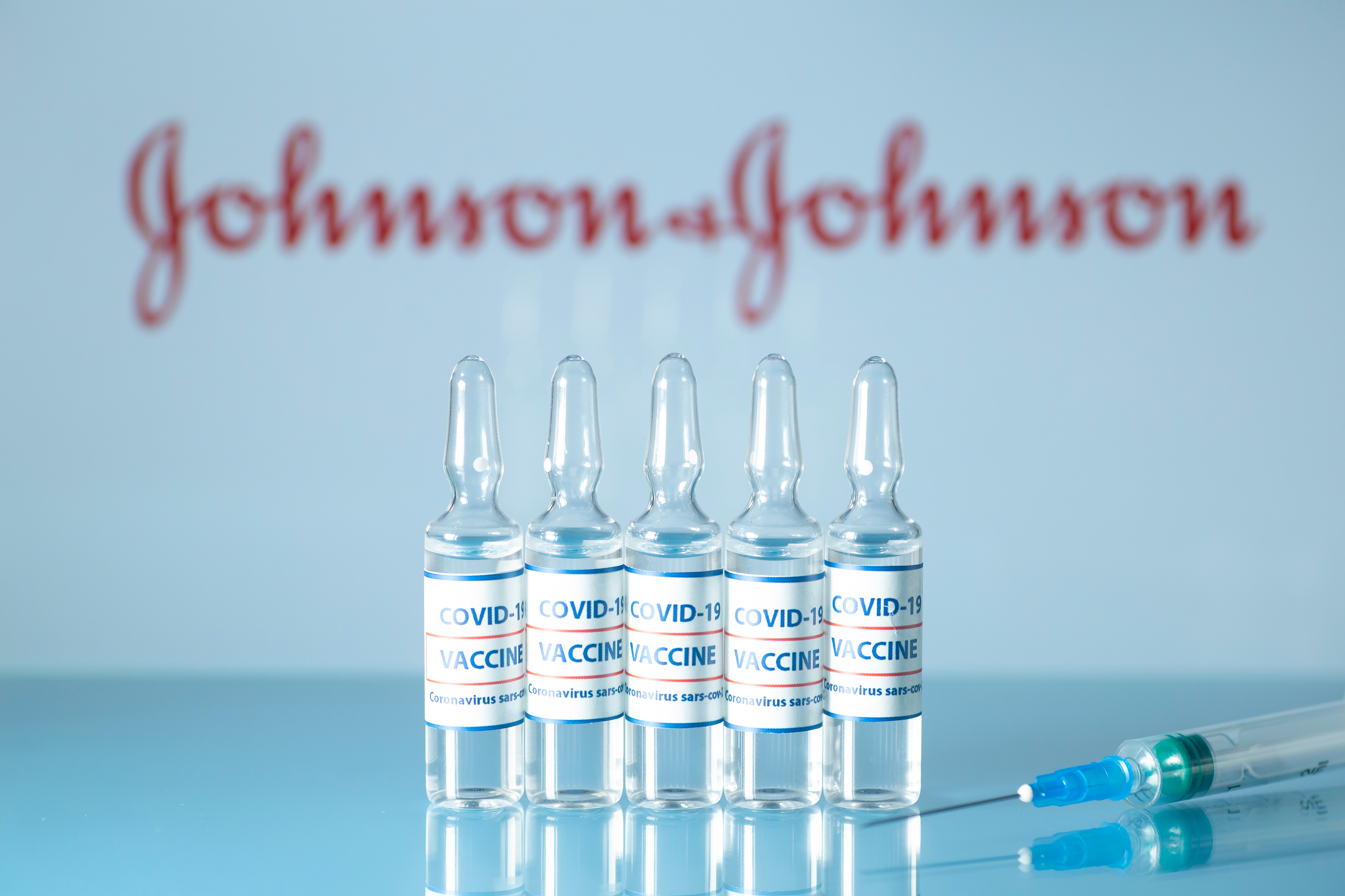 Statele Unite au autorizat vaccinul împotriva Covid-19 produs de Johnson & Johnson