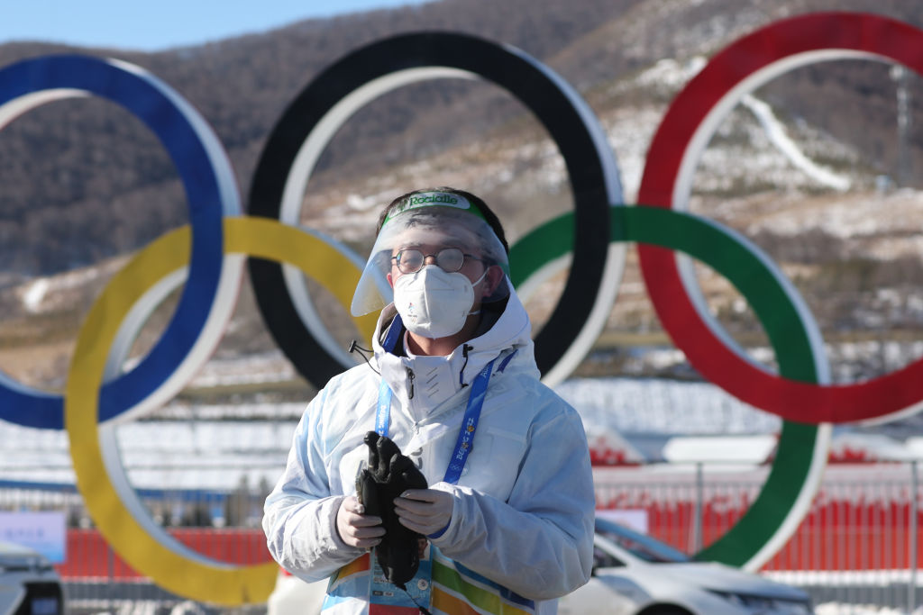 Proceduri draconice pentru sportivii și jurnaliștii care vor participa la Jocurile Olimpice de la Beijing