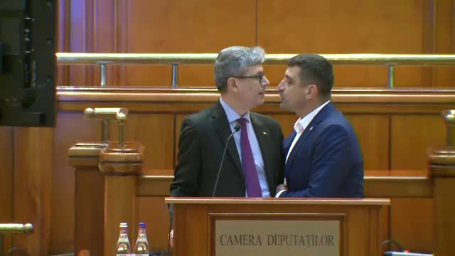 VIDEO. Scandal în Parlament cu George Simion: ”Este pentru prima dată când un ministru este agresat fizic” - Imaginea 2