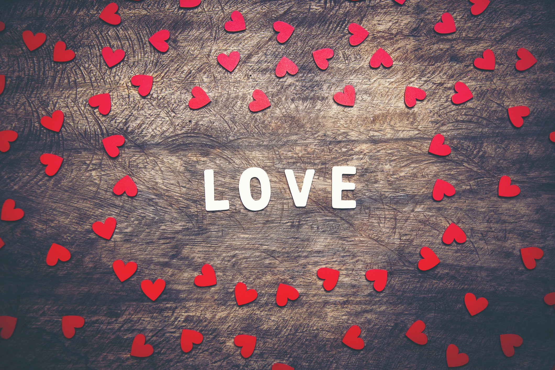 Ce tradiții respectă îndrăgostiții din toate colțurile lumii de Valentine’s Day