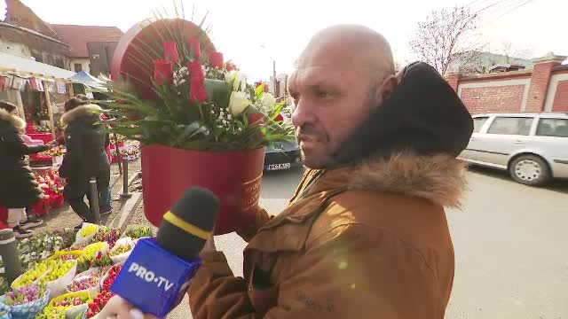 Cum au sărbătorit românii Valentine's Day. Cadourile cu care bărbații și-au impresionat iubitele