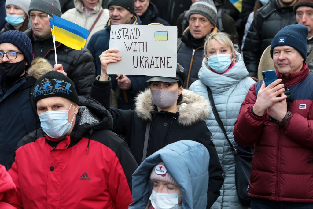 Românii care locuiesc în Ucraina, în continuare speriați. Ce le-a transmis Ambasada României din Kiev