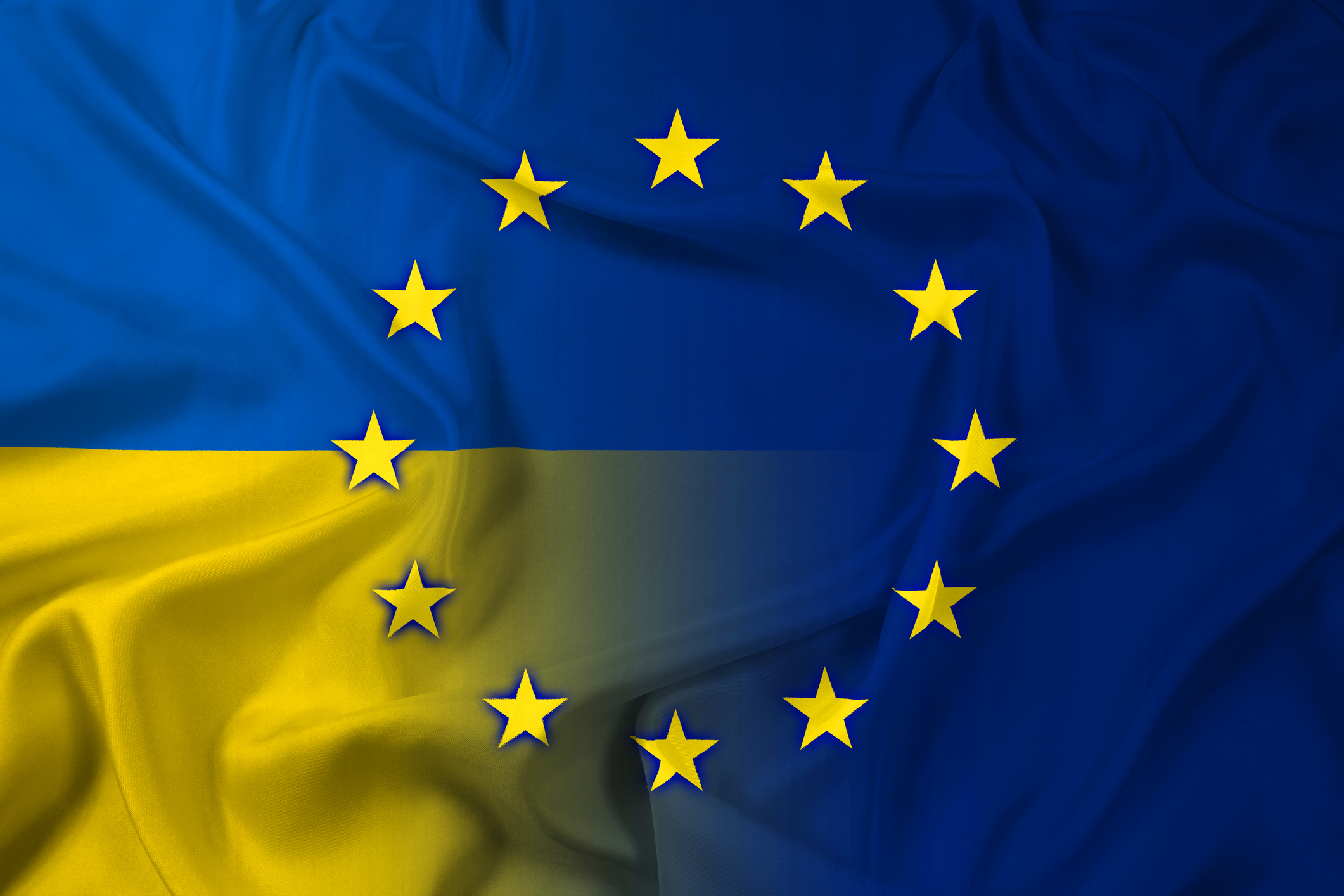 Euractiv: Cel mai probabil, Uniunea Europeană îi va refuza Ucrainei cererea de ”aderare rapidă”