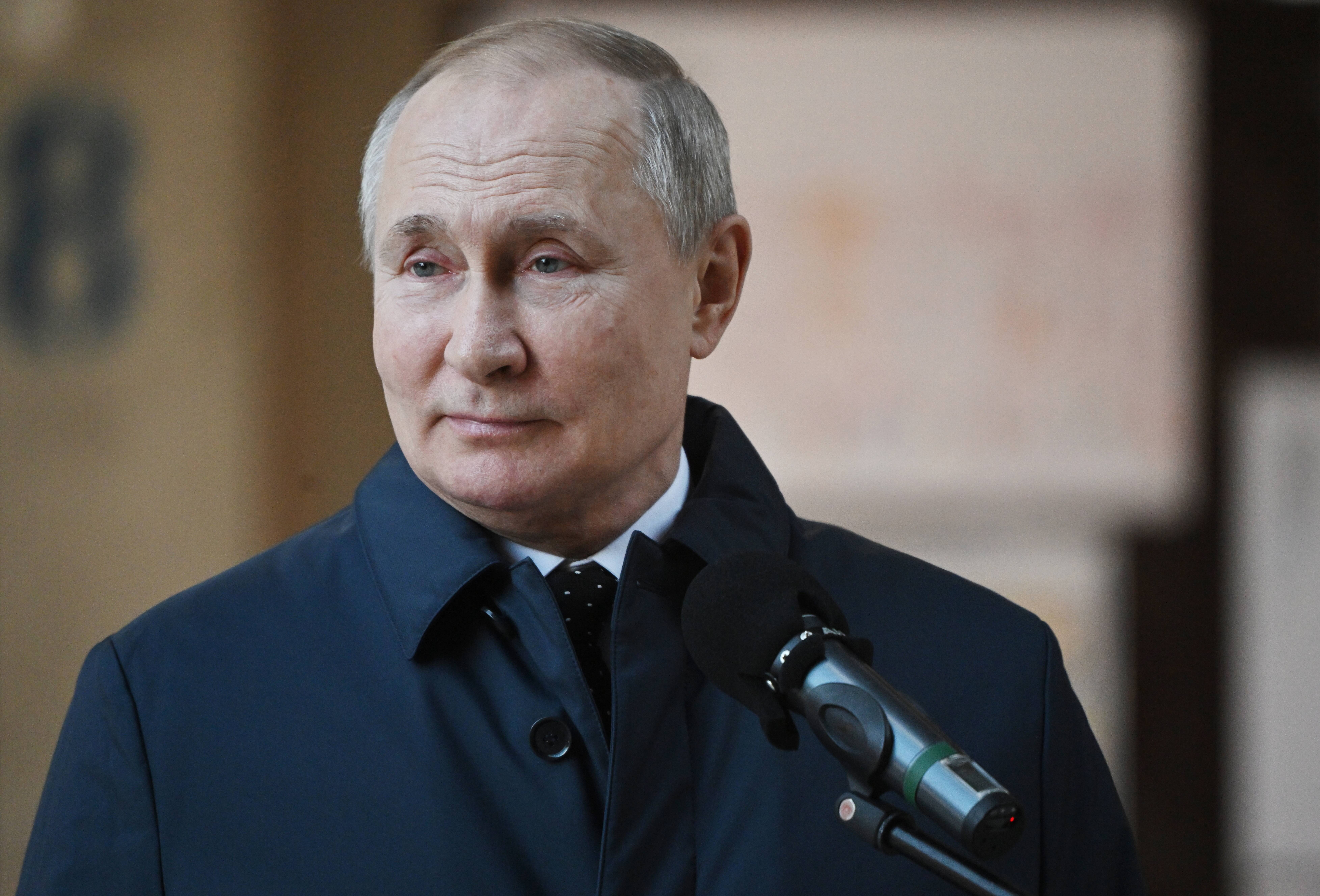 Peskov nu vede ”nicio posibilitate” ca Putin să fie judecat pentru crime de război