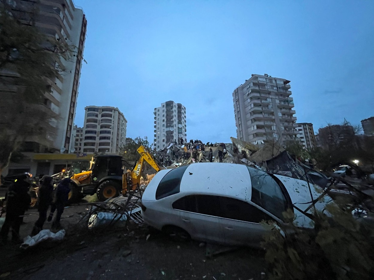 Cutremur de 7,8 în Turcia și Siria. Bilanț uriaș al victimelor. Vremea rea, obstacol pentru salvatori VIDEO și GALERIE FOTO - Imaginea 4