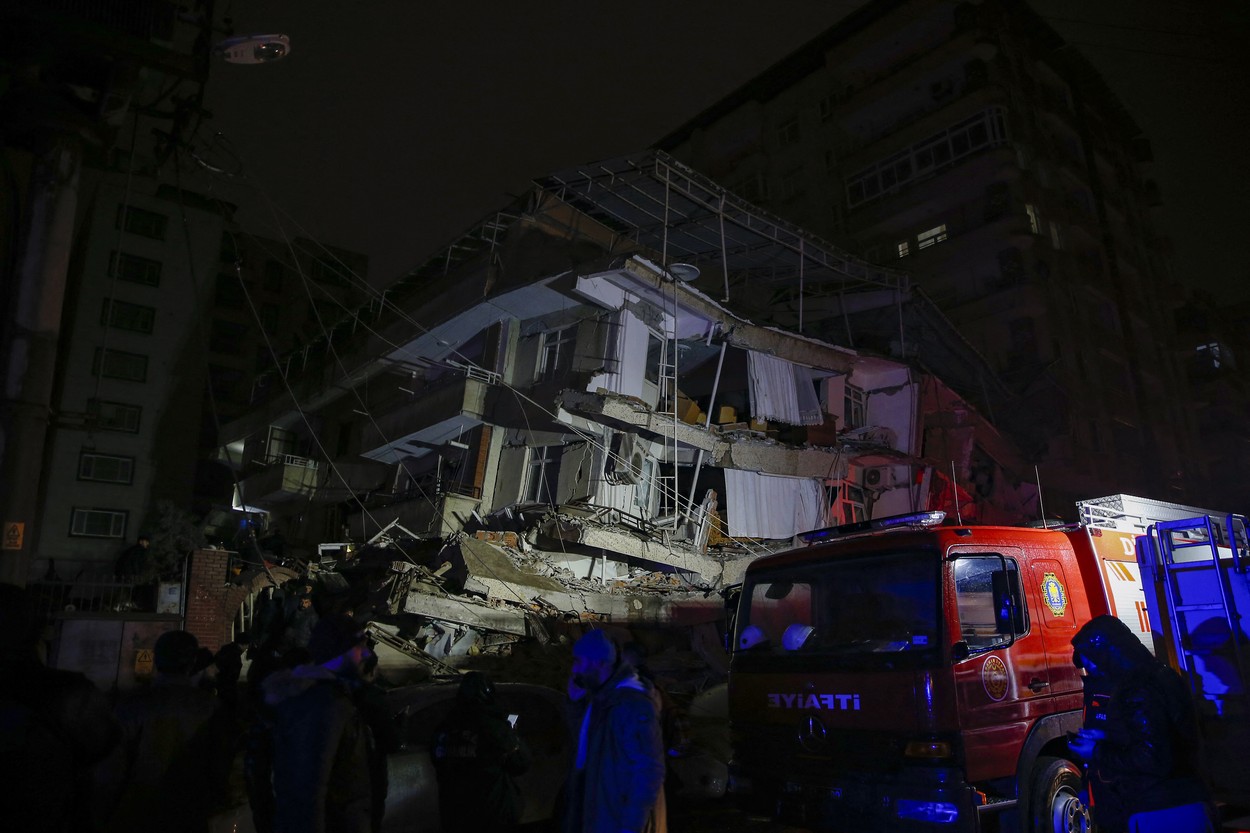 Cutremur de 7,8 în Turcia și Siria. Bilanț uriaș al victimelor. Vremea rea, obstacol pentru salvatori VIDEO și GALERIE FOTO - Imaginea 15