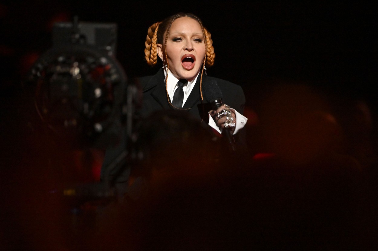 Mesajul tranșant transmis de Madonna, după ce a fost criticată pentru apariția de la Grammy. „Nu-mi veți rupe sufletul” - Imaginea 5