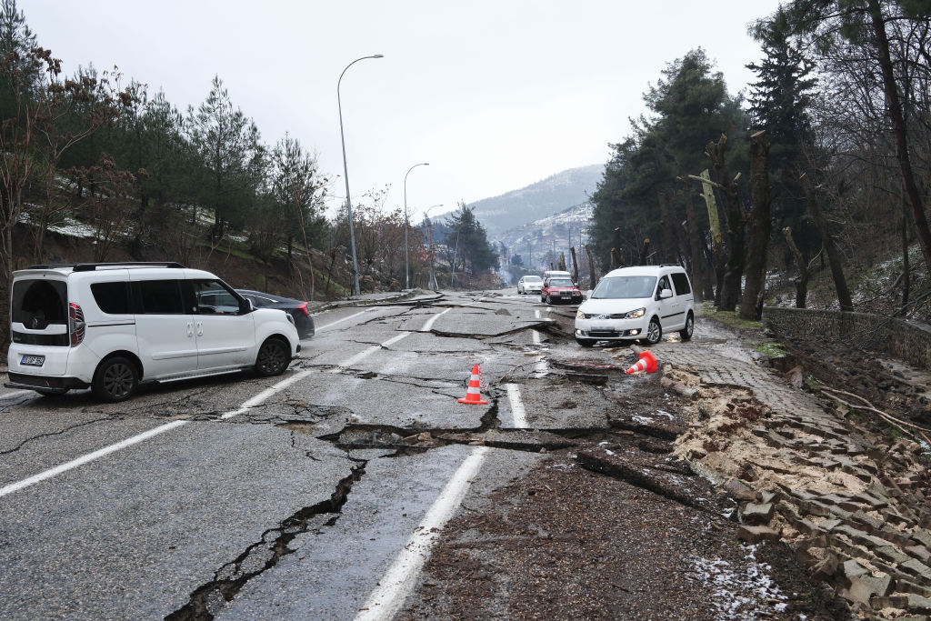 Cutremurul din Turcia a avut peste 120 de replici până în prezent. Undele de șoc s-au întins pe 300 de kilometri - Imaginea 17