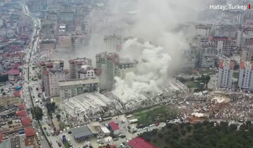 Erdogan a decretat stare de urgență în zece orașe turcești, după cutremurele devastatoare. GALERIE FOTO - Imaginea 9