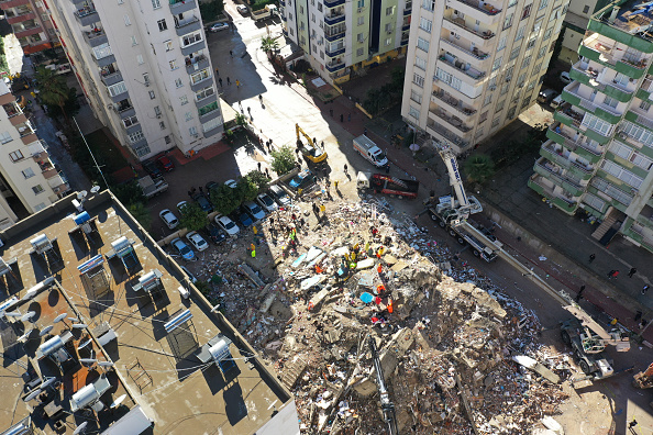 Erdogan a decretat stare de urgență în zece orașe turcești, după cutremurele devastatoare. GALERIE FOTO - Imaginea 6