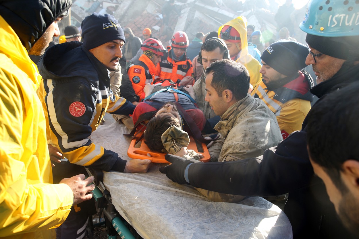 Cutremure devastatoare în Turcia și Siria. Peste 7.300 de morți și zeci de mii de răniți. GALERIE FOTO și VIDEO - Imaginea 56