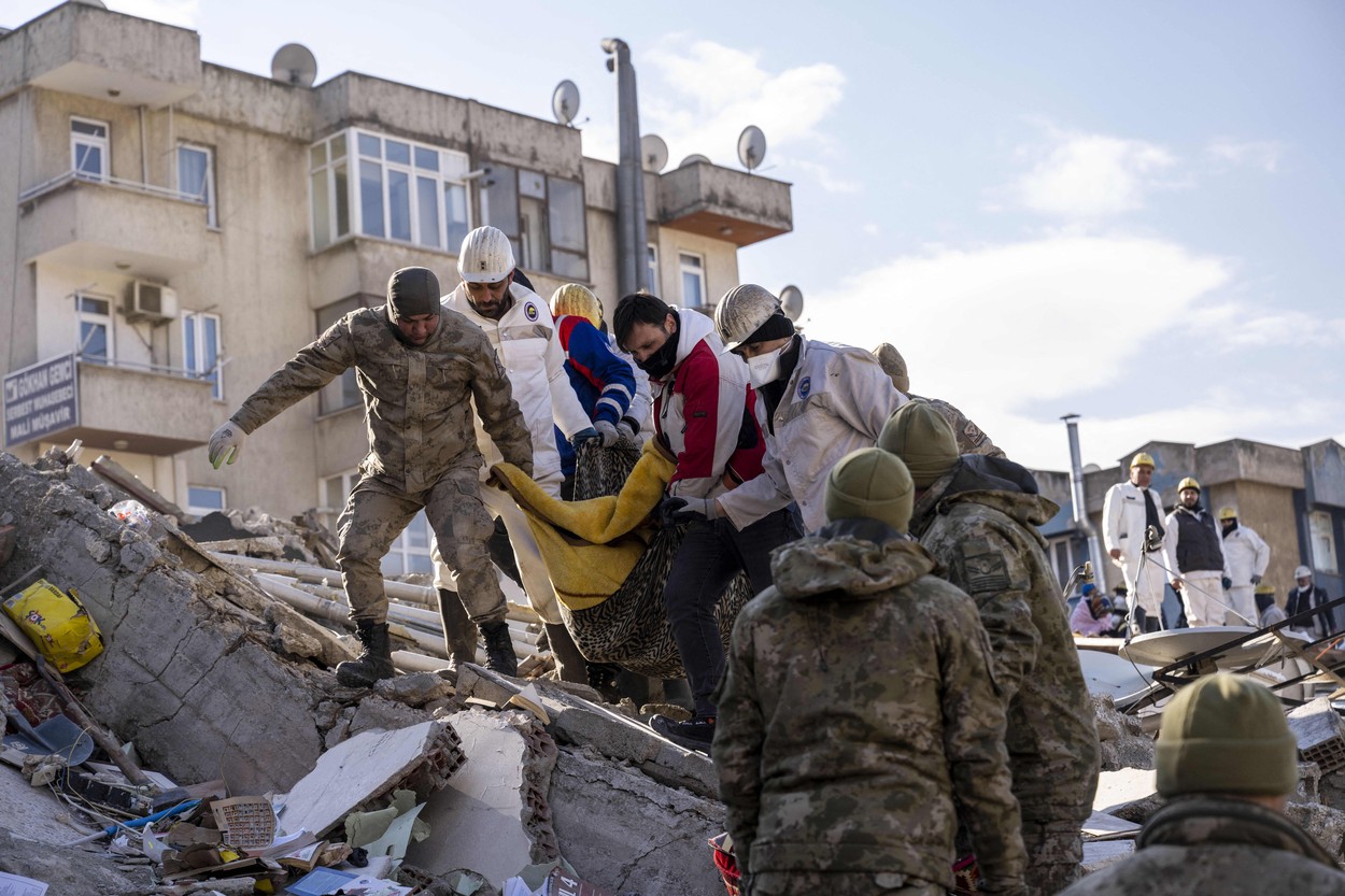 Cutremure în Turcia și Siria. Peste 20.000 de oameni au murit. Banca Mondială oferă 1,78 miliarde de dolari ajutor Turciei - Imaginea 15