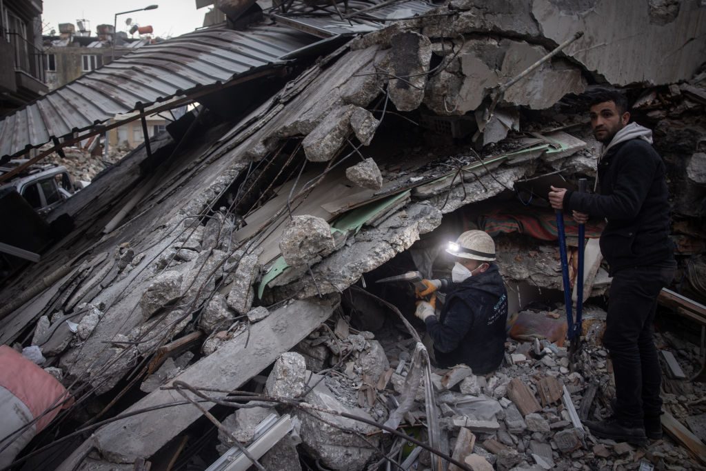 Cutremure în Turcia și Siria: Continuă salvările miraculoase chiar și după mai bine de 200 de ore | GALERIE FOTO - Imaginea 8
