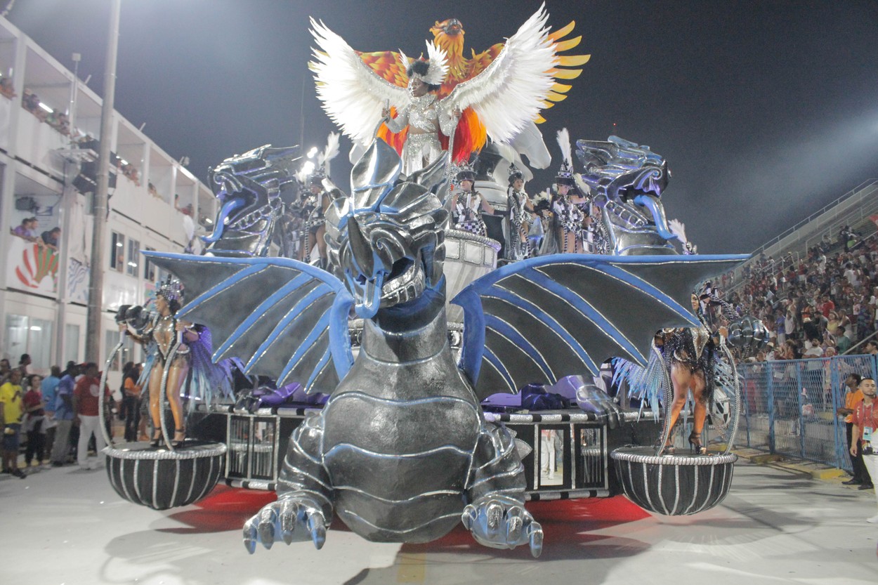 A început Carnavalul de la Rio. Spectacolul se anunţă grandios | GALERIE FOTO - Imaginea 1