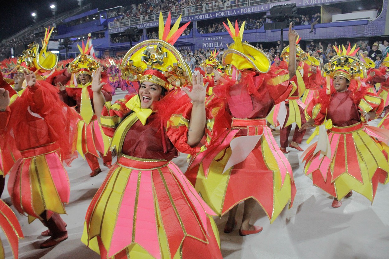 A început Carnavalul de la Rio. Spectacolul se anunţă grandios | GALERIE FOTO - Imaginea 16
