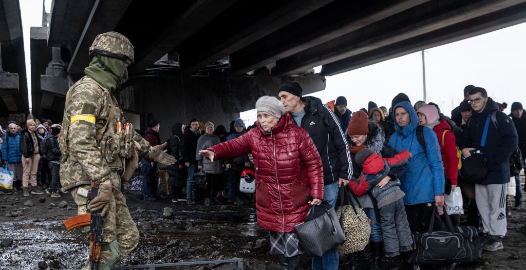 Un an de la invazia Rusiei în Ucraina, în imagini. Dezastrul provocat de armata lui Putin în țara vecină - Imaginea 6