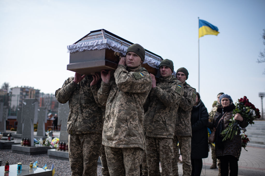 Un an de la invazia Rusiei în Ucraina, în imagini. Dezastrul provocat de armata lui Putin în țara vecină - Imaginea 14