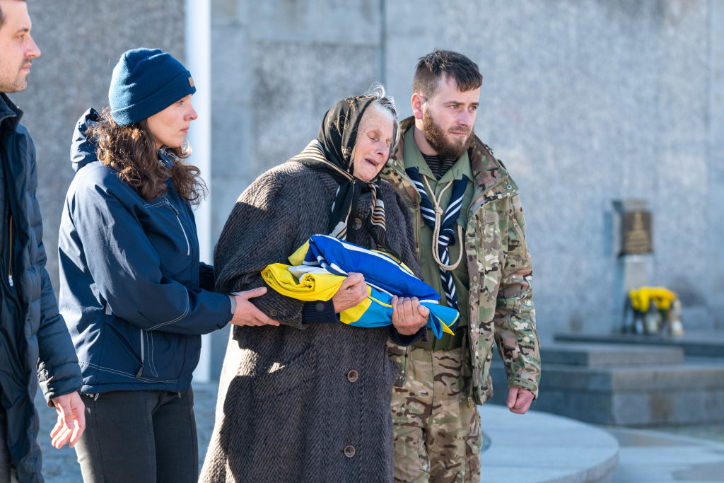 Un an de la invazia Rusiei în Ucraina, în imagini. Dezastrul provocat de armata lui Putin în țara vecină - Imaginea 35