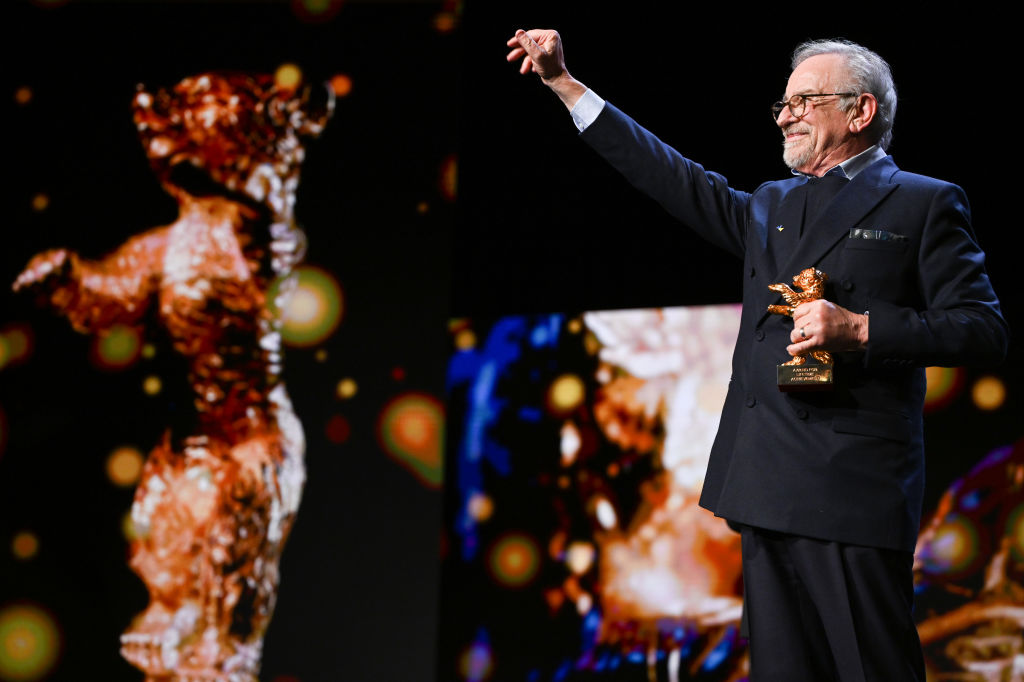 Steven Spielberg a primit Ursul de Aur pentru întreaga carieră, la Festivalul de film de la Berlin. GALERIE FOTO - Imaginea 3